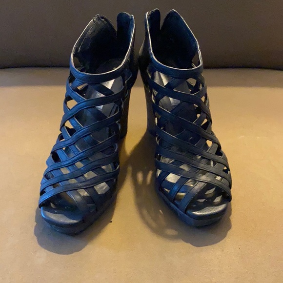 BCBG Max Azria Wedge Sandals sz 6 - Picture 1 of 5